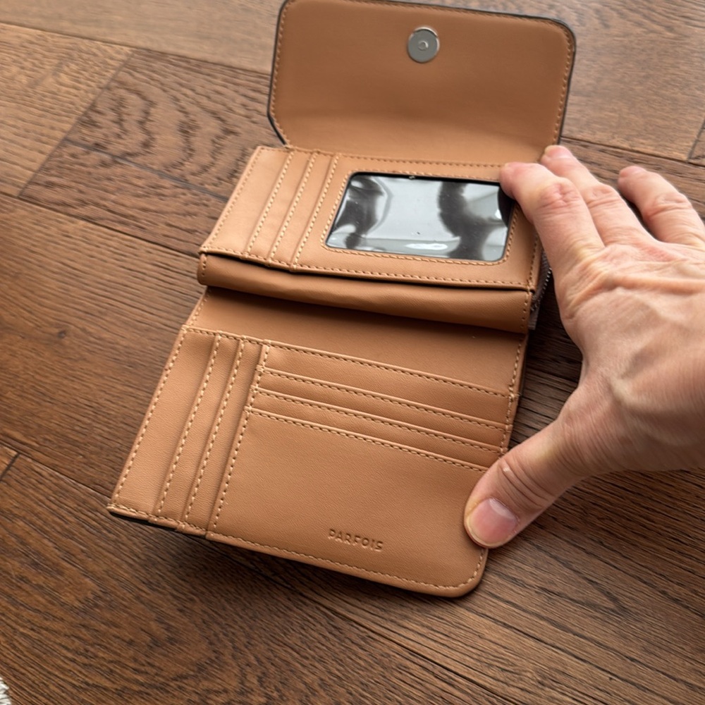 Parfois Wallet-New without tags - Picture 2 of 3